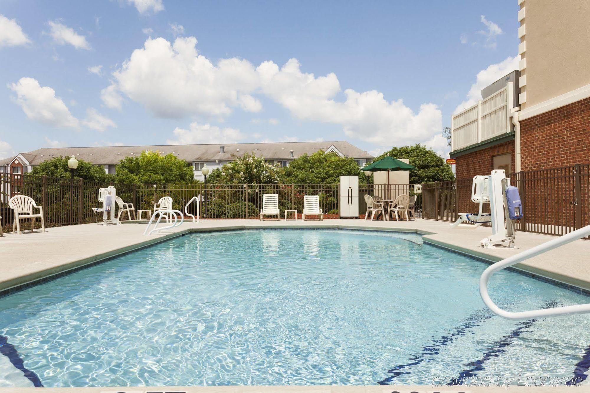 Country Inn & Suites By Radisson, Tifton, Ga Buitenkant foto